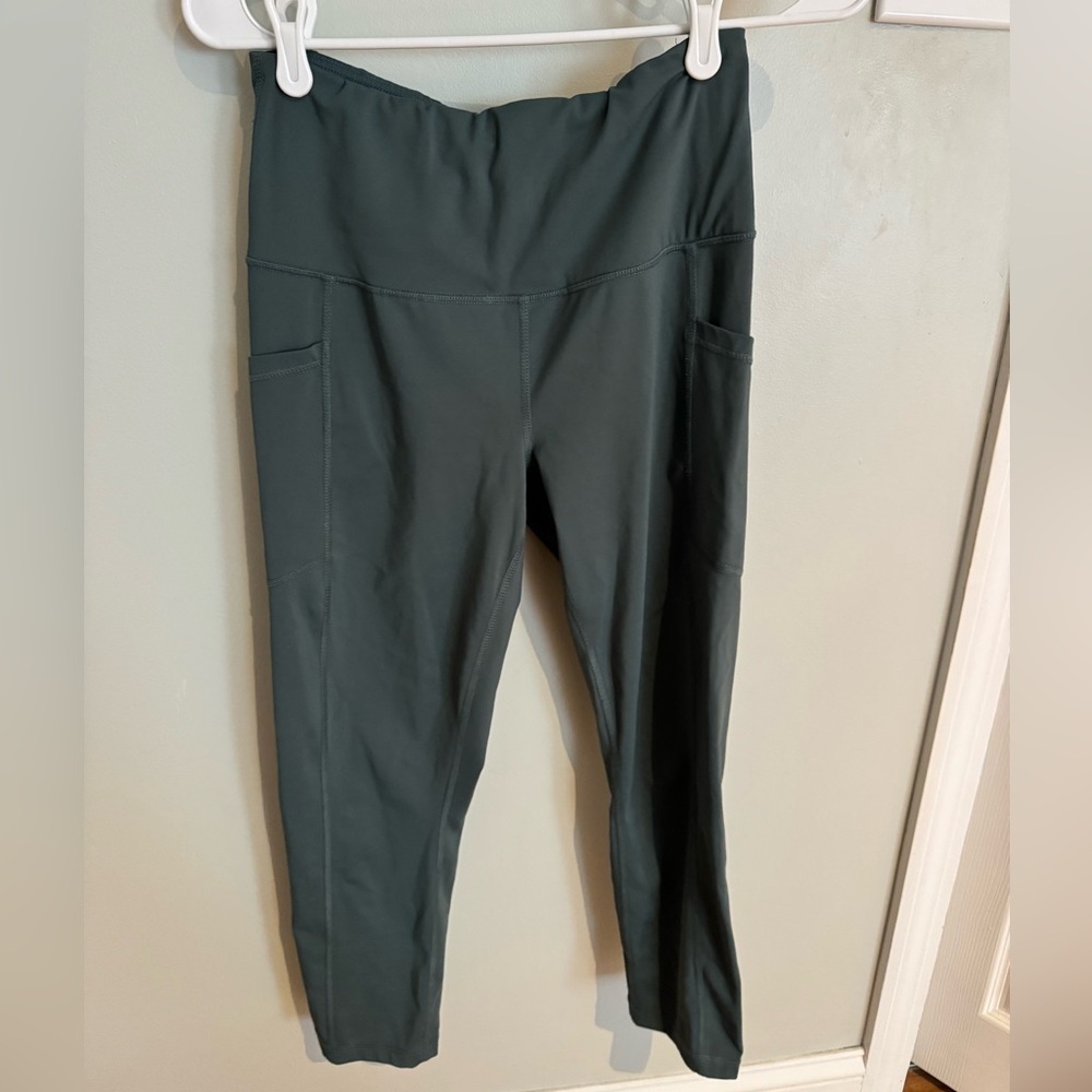 90 Degree Dark Green High-Waisted Leggings With Pockets- Size M